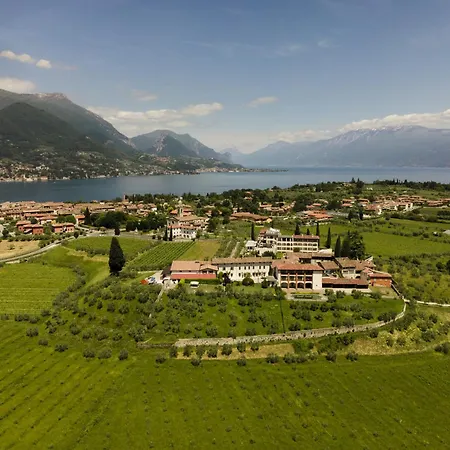 Апартаменты Palazzo Trevignane - La Saletta Сан-Феличе-дель-Бенако